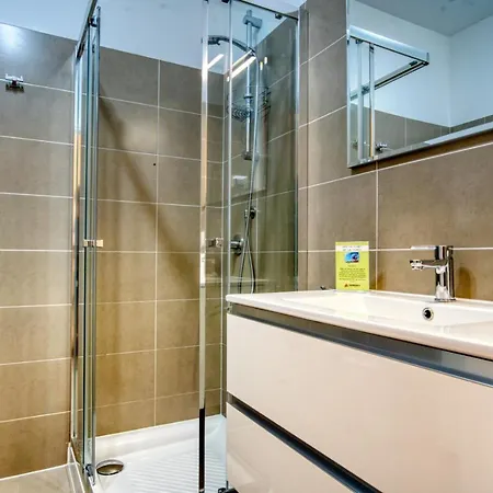Apartment Caseospitali - Casa Francesca, Modernissimo Trilocale Per 6