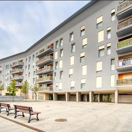 Apartment Caseospitali - Casa Francesca, Modernissimo Trilocale Per 6 *
