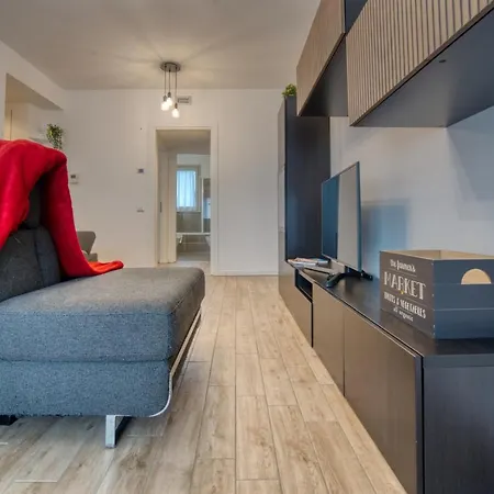 Apartment Caseospitali - Casa Francesca, Modernissimo Trilocale Per 6