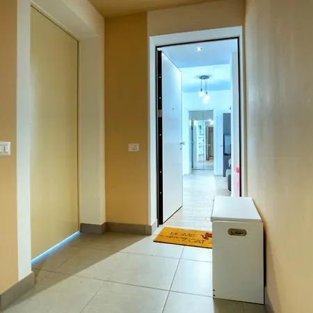 Apartment Caseospitali - Casa Francesca, Modernissimo Trilocale Per 6 *