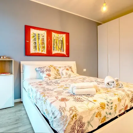 Apartment Caseospitali - Casa Francesca, Modernissimo Trilocale Per 6 Pioltello
